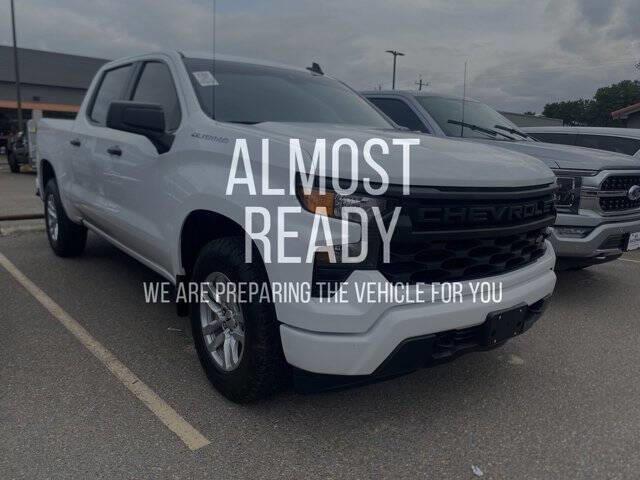 2024 Silverado 1500 Custom image 6