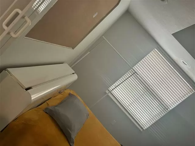 $1100 : Se renta habitación Doral FL image 5