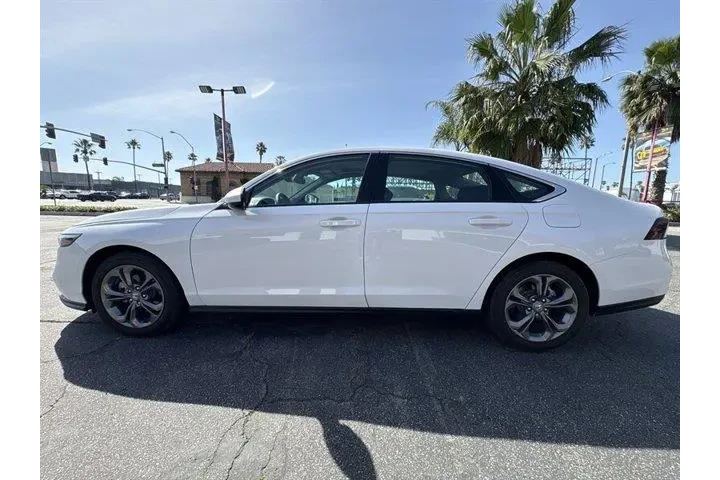 $26260 : Honda Accord 2024 EX 4dr Sed image 4