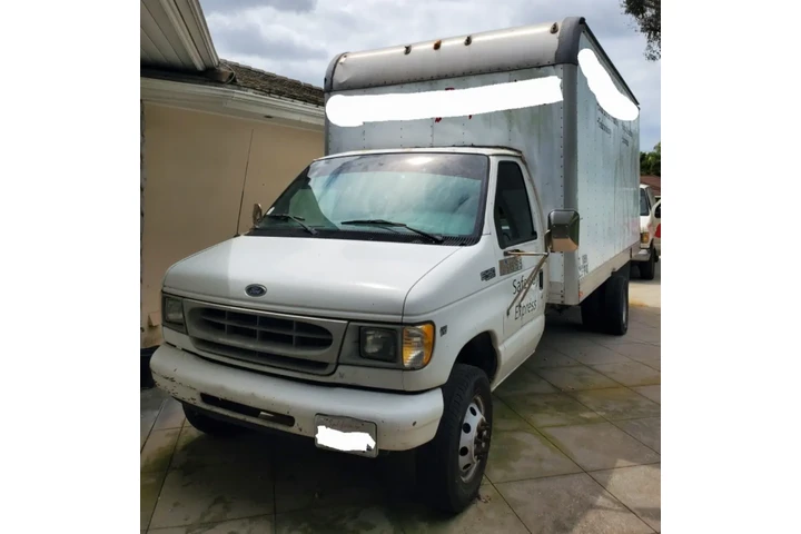 $12 : 1999 Ford E450 Super Duty image 9