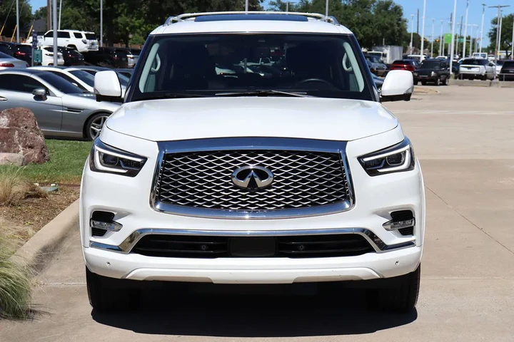 $28567 : 2020 QX80 LUXE image 4