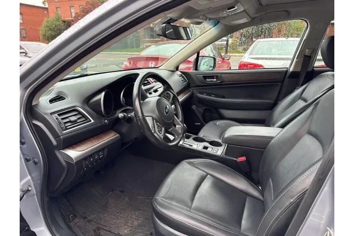 $14999 : 2017 Outback 3.6R Limited image 6