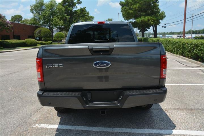 2017 F-150 XLT image 8