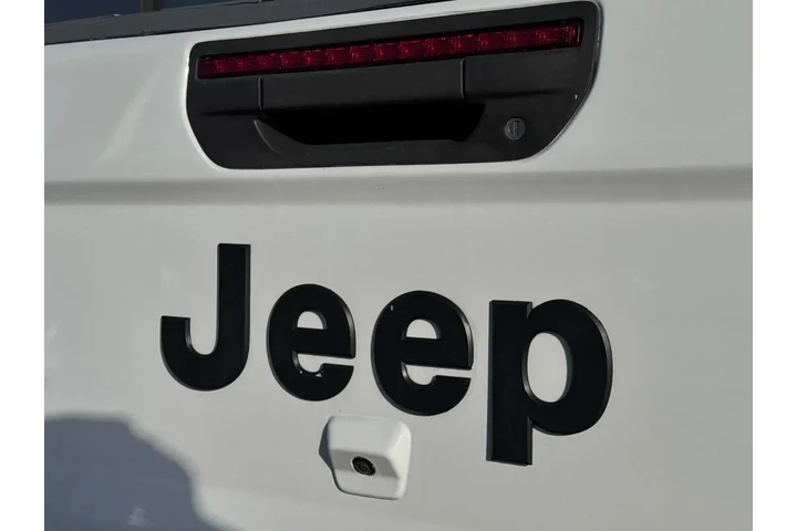 $24795 : Jeep Gladiator 2020 4x4 Spor image 7