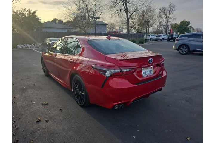 $29995 : Toyota Camry Hybrid 2024 XSE image 5