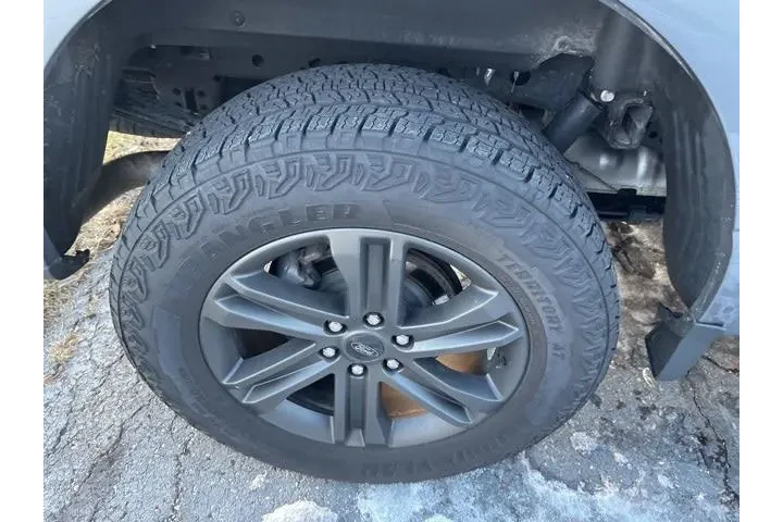 $38715 : Ford F-150 2022 4x4 Lariat 4 image 10