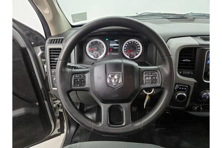 $16998 : Ram 1500 2017 4x2 Tradesman image 10