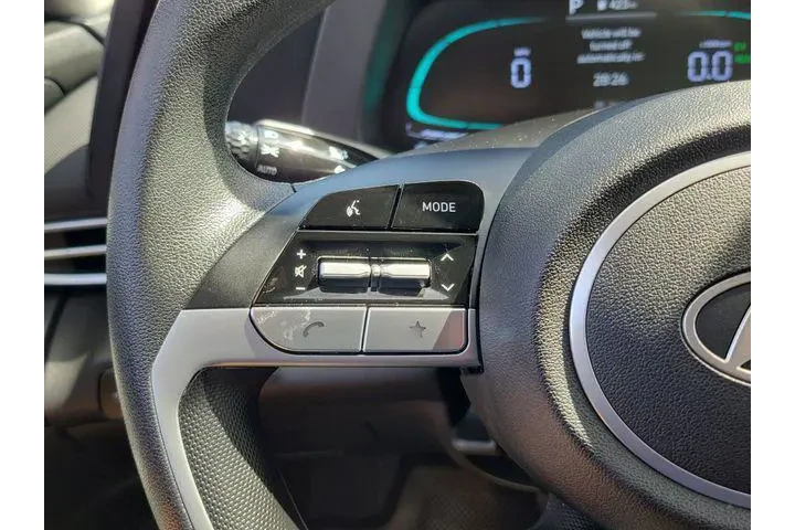 $21423 : Hyundai ELANTRA Hybrid 2025 image 5