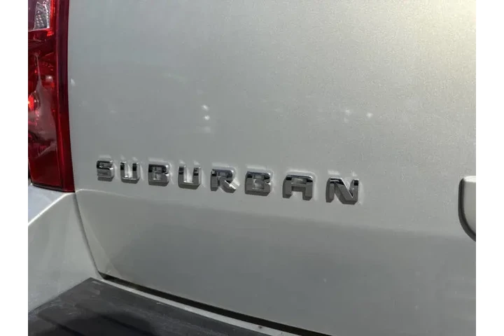 $6995 : 2007 Suburban LT image 9