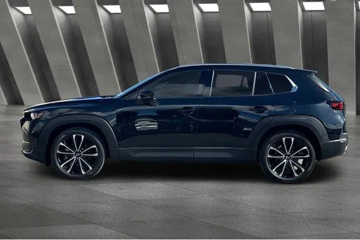 $28300 : Mazda CX-50 2023 AWD 2.5 S P image 8