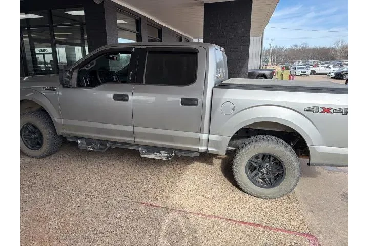 $23507 : Ford F-150 2020 4x4 XLT 4dr image 1