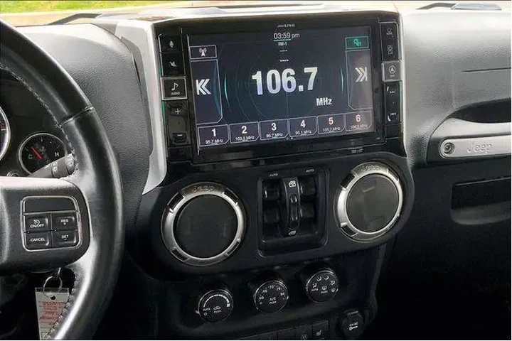 $23985 : Jeep Wrangler Unlimited 2016 image 6