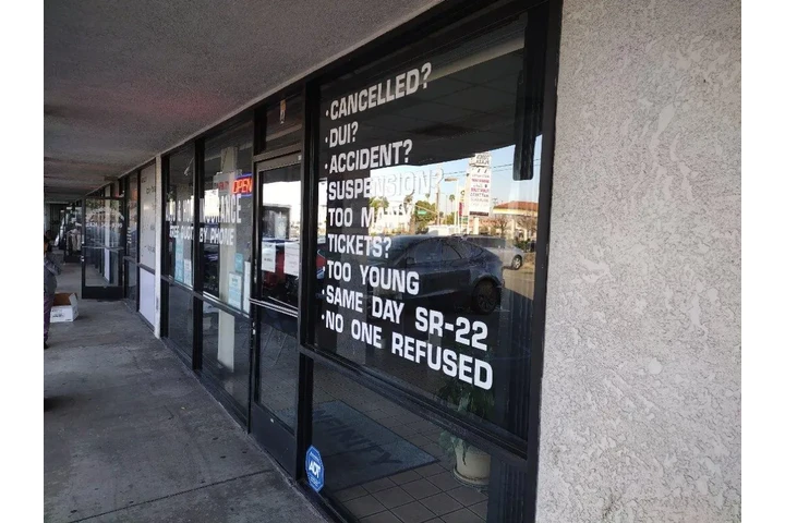 🚗 VALESKA INSURANCE 🏠✈️ image 2