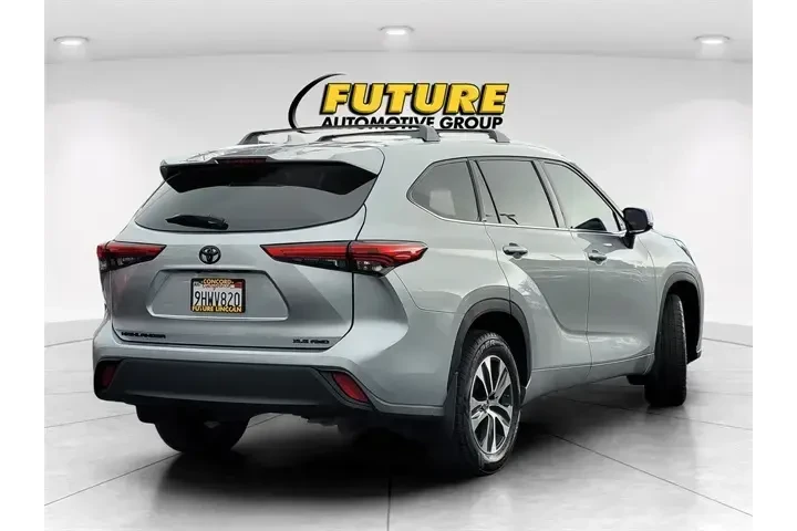 $27788 : Toyota Highlander 2020 AWD X image 5