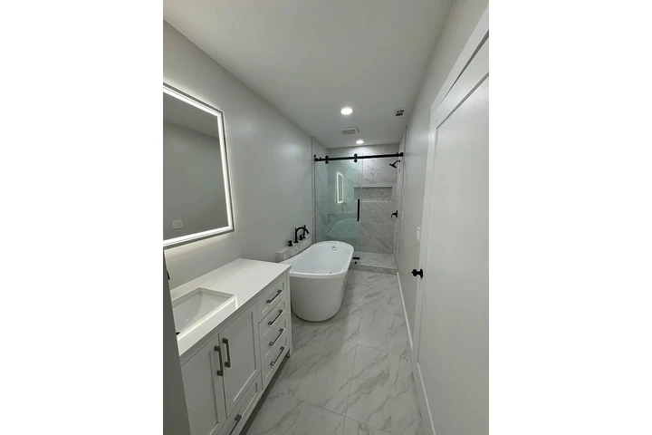 $800 : Nueva casa Lakewood Beauty ! image 9