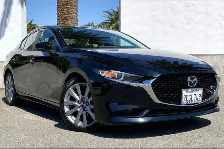 $23985 : Mazda Mazda3 Sedan 2022 AWD image 2