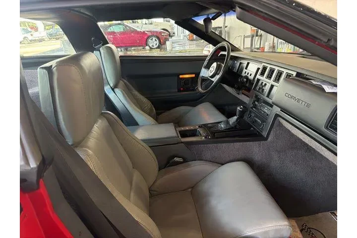 $5997 : Chevrolet Corvette 1985 2dr image 2