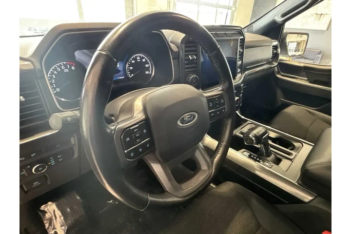 $39946 : Ford F-150 2022 4x4 XLT 4dr image 9