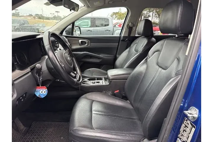 $22860 : Kia Sorento 2021 EX 4dr SUV image 8