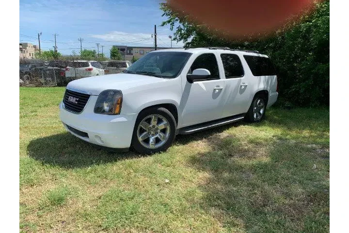 $19995 : 2013 GMC Yukon XL SLT image 1