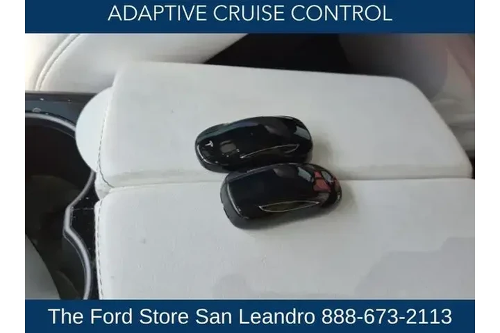 $31950 : Tesla Model X 2018 AWD 100D image 10
