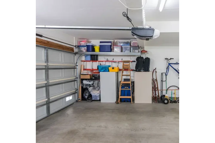 Miranda’s Golden Touch image 4