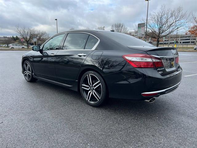 $13900 : 2016 Accord Touring image 8