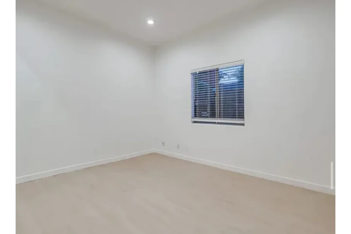$2480 : Nice 3Bedroom House image 9