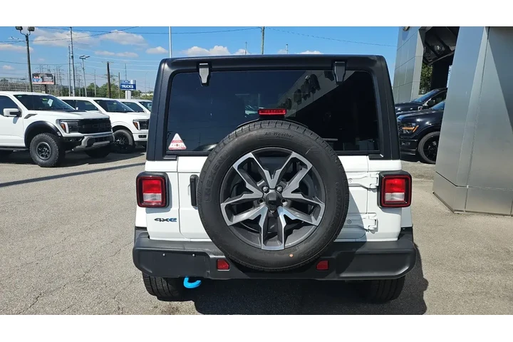 $30982 : Jeep Wrangler 2024 4x4 Willy image 5