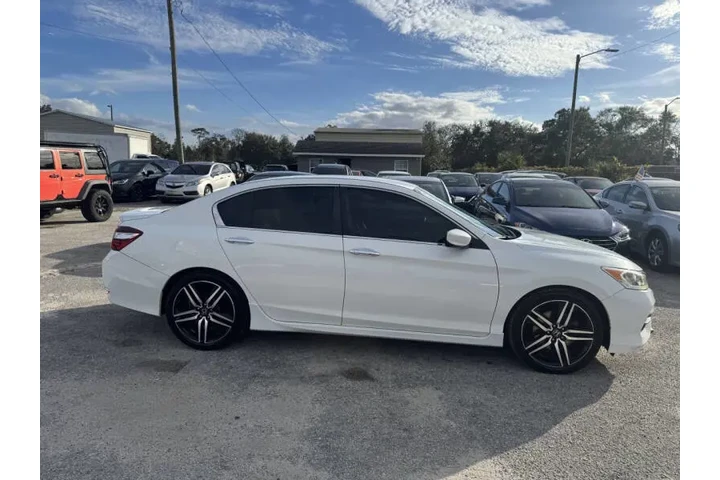 $12497 : 2017 Accord Sport image 6
