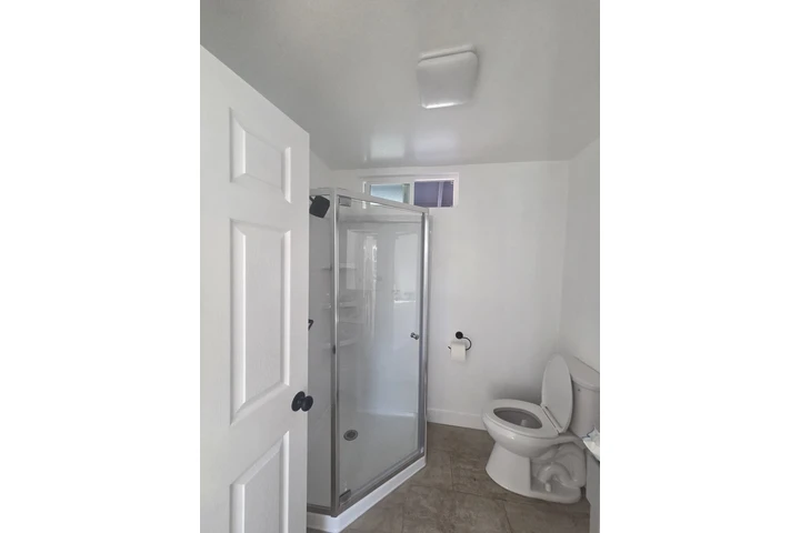 $2300 : Rento 2 rec en Los Angeles image 3