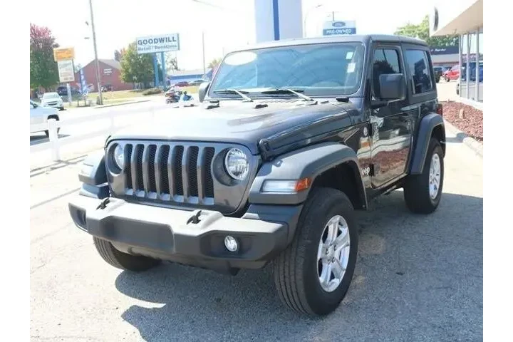 Jeep Wrangler 2020 4x4 Sport image 9