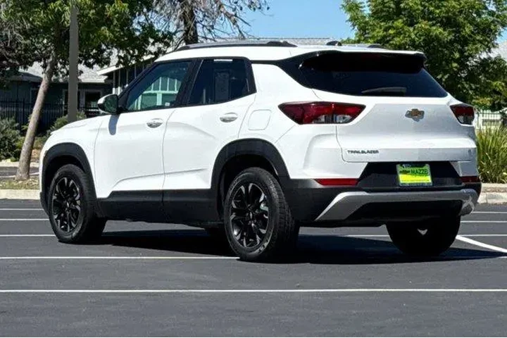 $15949 : Chevrolet Trailblazer 2022 L image 3