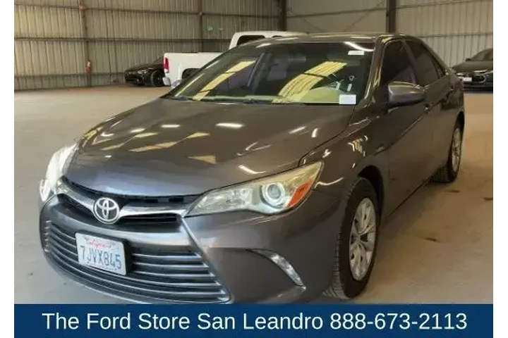 $12880 : Toyota Camry 2015 SE 4dr Sed image 3