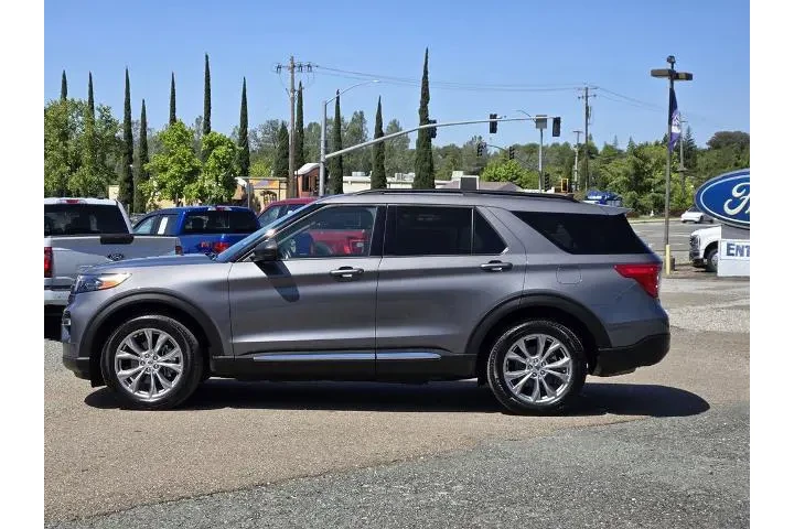 $35337 : Ford Explorer 2023 AWD XLT 4 image 7