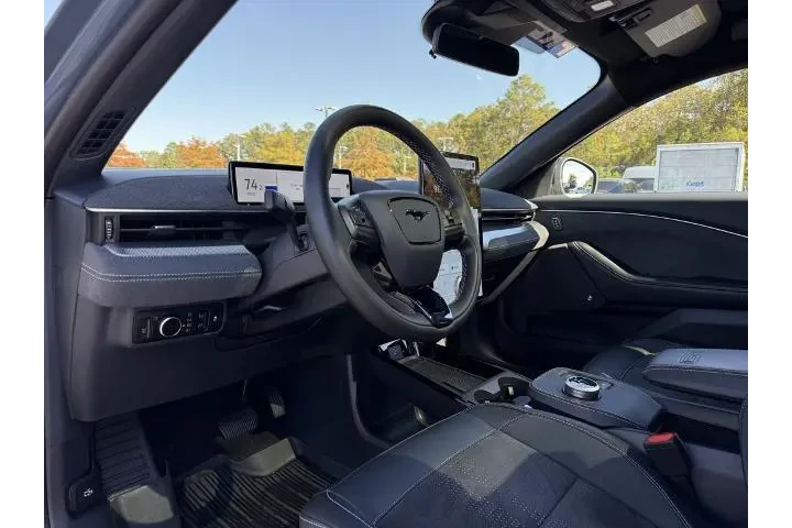 $32809 : Ford Mustang Mach-E 2023 AWD image 10