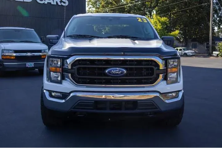 $43995 : Ford F-150 2023 4x4 XLT 4dr image 4