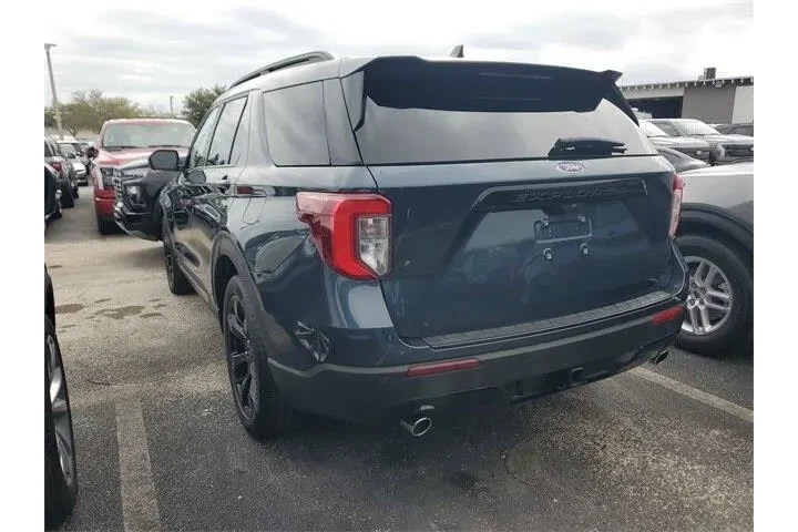 $32990 : Ford Explorer 2023 ST-Line 4 image 4