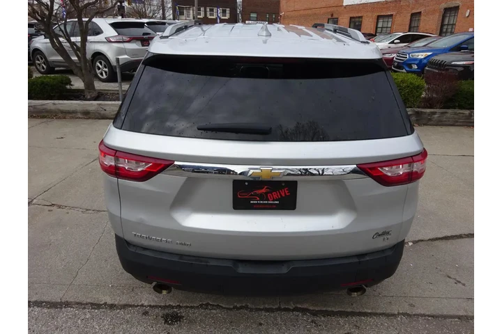 $8900 : 2018 Traverse AWD 4dr LT Clot image 6