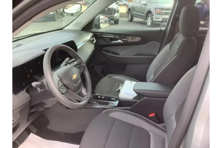 $24850 : Chevrolet Trailblazer 2025 L image 10