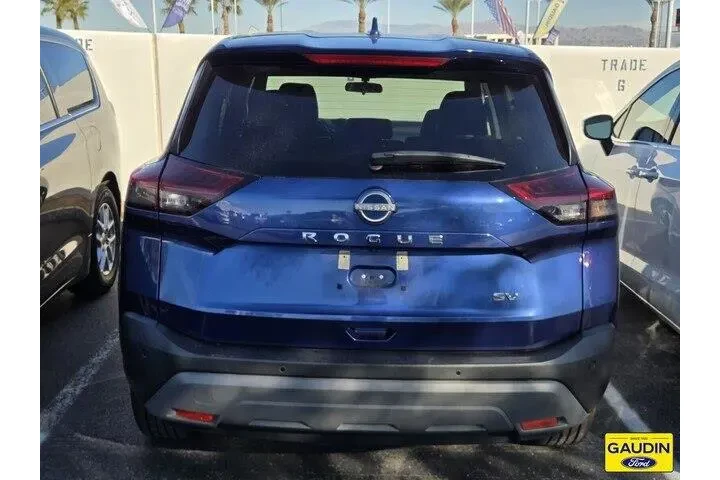 $19997 : Nissan Rogue 2023 SV 4dr Cro image 2