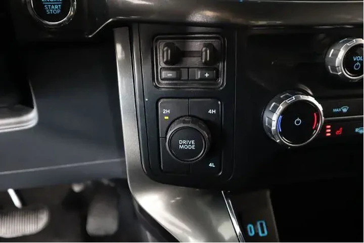 $39948 : Ford F-150 2023 4x4 XL 4dr S image 9