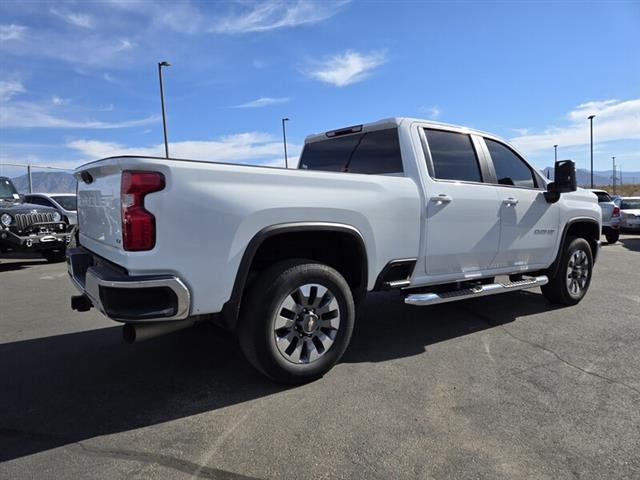 $41901 : Pre-Owned 2021 SILVERADO 2500 image 9