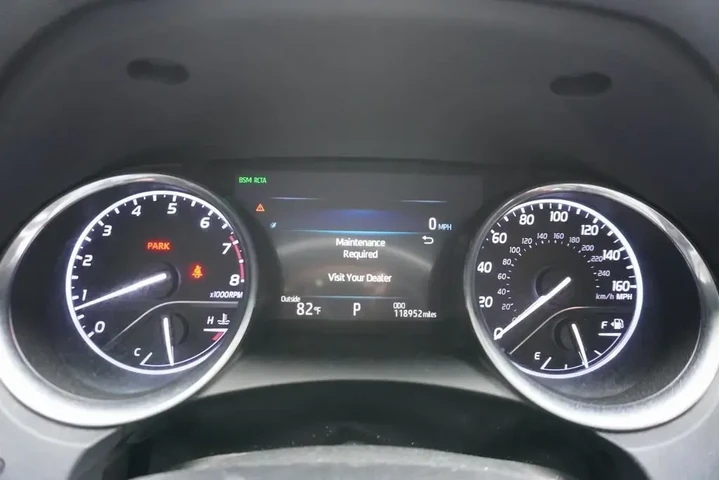 $14388 : Toyota Camry 2018 XLE 4dr Se image 10