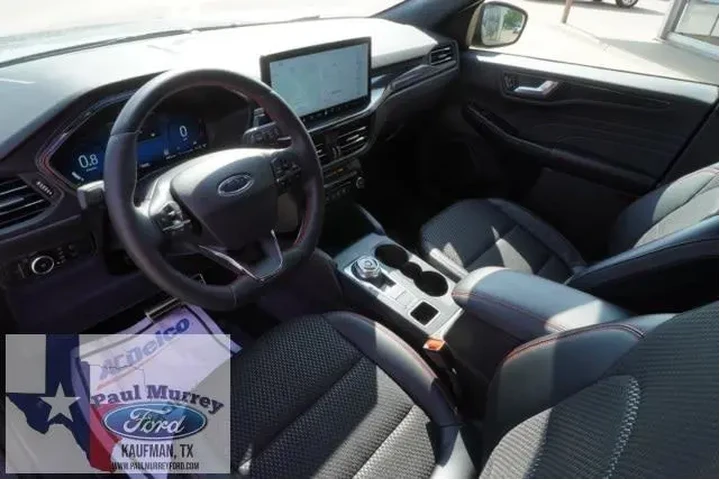 $30575 : Ford Escape 2024 AWD ST-Line image 6