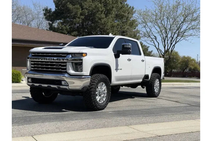 $66988 : 2020 Silverado 3500HD LTZ image 9