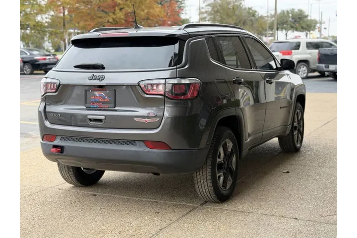 $16499 : 2018 Compass Trailhawk image 9