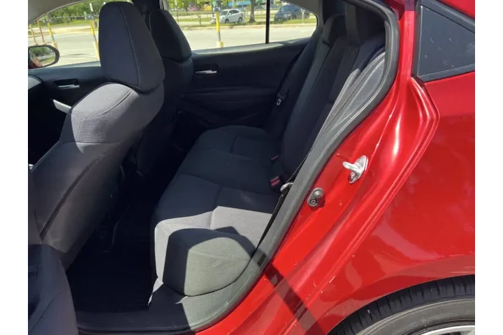 $11900 : 2020 Corolla LE image 9