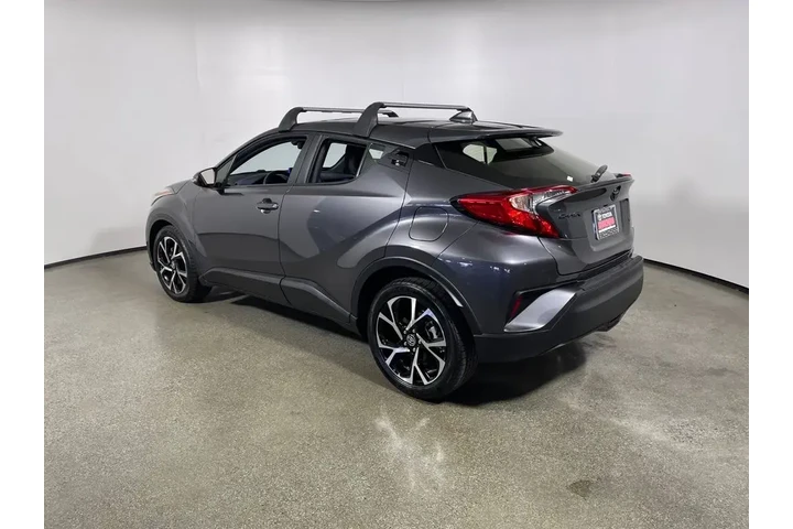 $25995 : Toyota C-HR 2021 LE 4dr Cros image 5