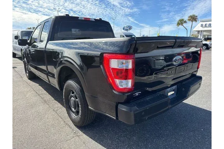 $25793 : Ford F-150 2022 4x2 XL 4dr S image 6